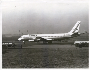 Image: photograph: San Jose Municipal Airport, United Air Lines, Douglas DC-8-20 [photocopy]