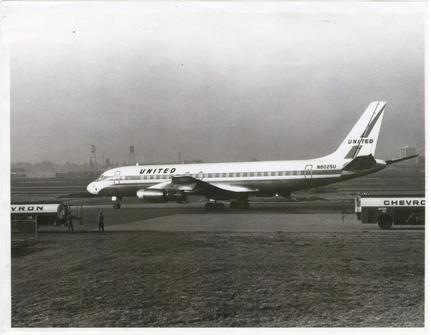 Photograph: San Jose Municipal Airport, United Air Lines, Douglas DC-8-20 [photocopy]