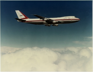 Image: photograph: Boeing 747-200