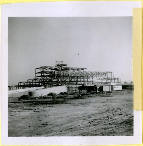 Photograph: San Francisco International Airport (SFO), Terminal Building construction