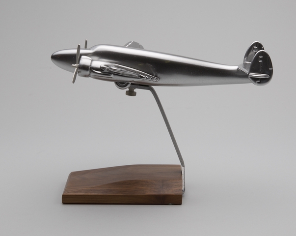 Tabletop aircraft model: Lockheed Model 14 Super Electra
