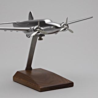 Image #5: tabletop aircraft model: Lockheed Model 14 Super Electra