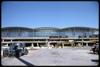 Image: slide: San Francisco International Airport (SFO), International Terminal