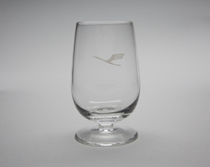 Image: cordial glass: Lufthansa