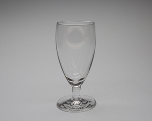 Image: wine glass: Cathay Pacific Airways