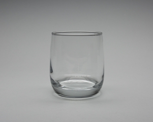 Image: low tumbler: United Airlines
