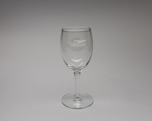 Image: wine glass: Braniff International
