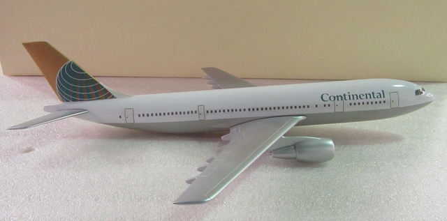 Model airplane: Continental Airlines, Airbus A300, proposed livery