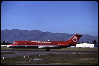 Image: slide: Continental-New York Air, Douglas DC-9-30, San Jose International Airport (SJC)