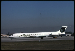 Image: slide: Alaska Airlines, McDonnell Douglas MD-80, San Jose International Airport (SJC)