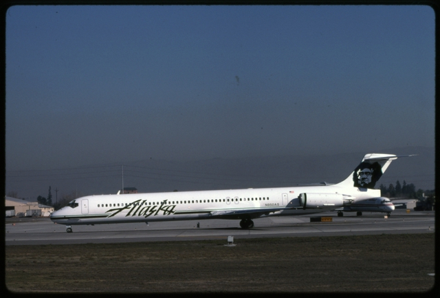 Slide: Alaska Airlines, McDonnell Douglas MD-80, San Jose International Airport (SJC)