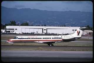 Image: slide: American Eagle, Embraer ERJ-140, San Jose International Airport (SJC)