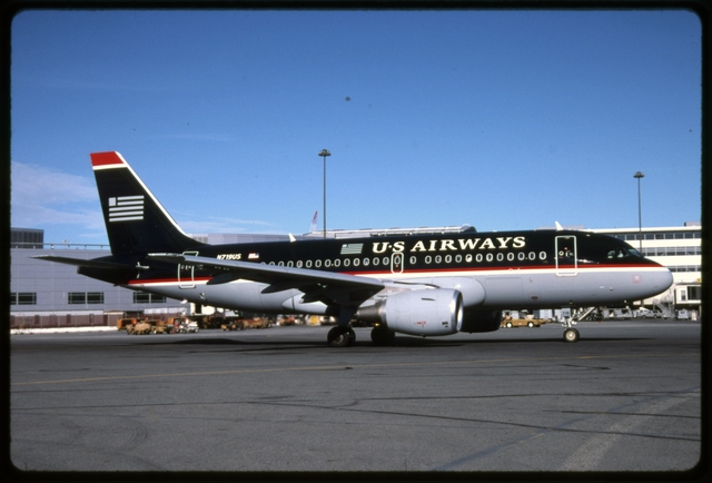 Slide: US Airways, Airbus A319, San Francisco International Airport (SFO)