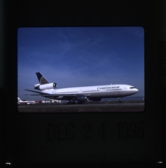 Image: slide: Continental Airlines, San Francisco International Airport (SFO)