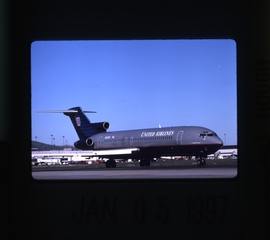 Image: slide: United Airlines, Boeing 727-200, San Francisco International Airport (SFO)