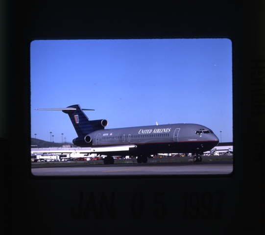 Slide: United Airlines, Boeing 727-200, San Francisco International Airport (SFO)