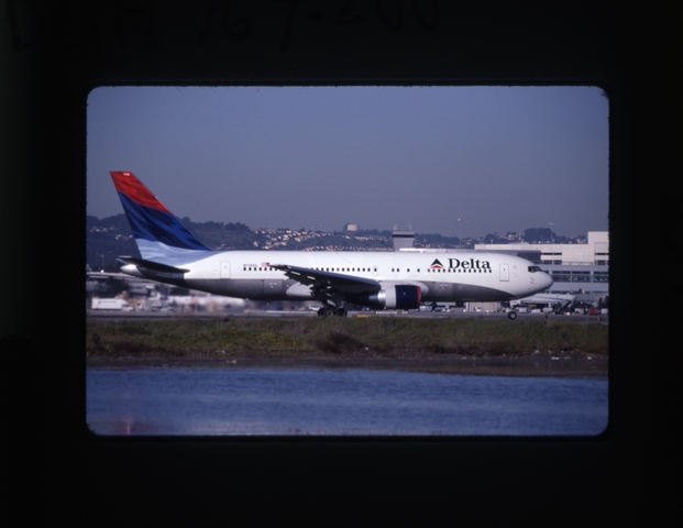 Slide: Delta Air Lines, Boeing 767-200, San Francisco International Airport (SFO)