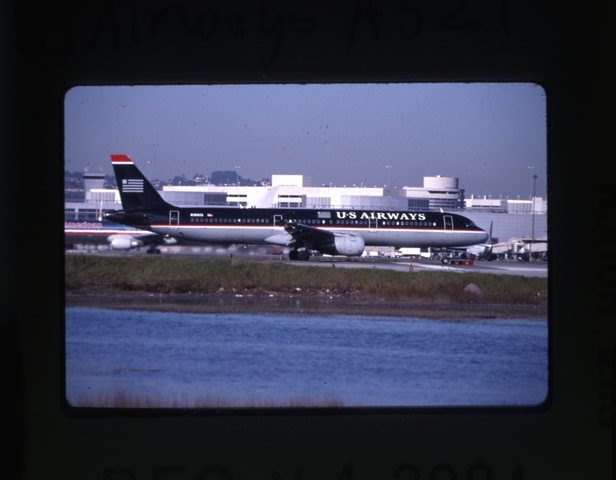 Slide: US Airways, Airbus A321, San Francisco International Airport (SFO)