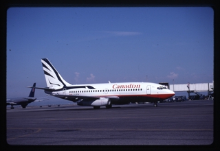 Image: slide: Canadian Airlines International, Boeing 737, San Francisco International Airport (SFO)