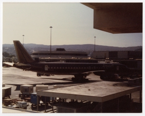 Image: photograph: Braniff Airways, San Francisco International Airport (SFO)