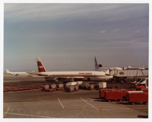 Image: photograph: TWA (Trans World Airlines), San Francisco International Airport (SFO)