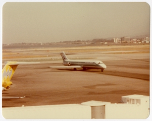 Image: photograph: Republic Airlines, Douglas DC-9, San Francisco International Airport (SFO)