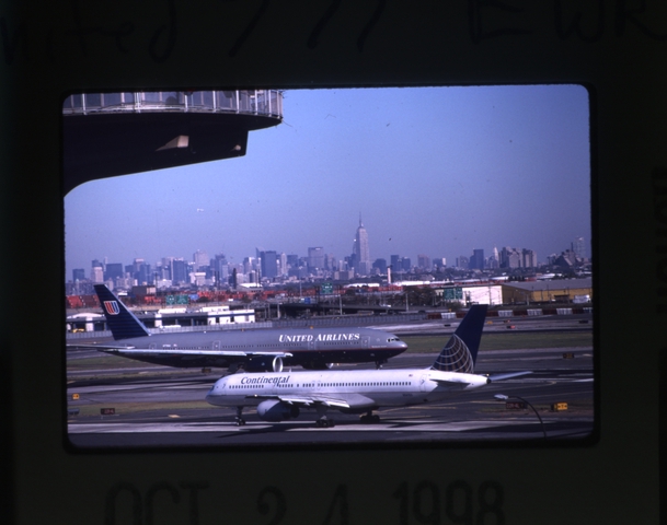 Slide: Continental Airlines, Boeing 757, Newark International Airport (EWR)