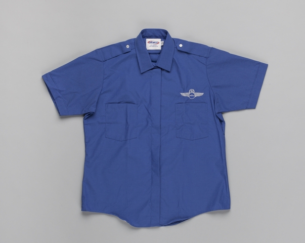 Flight officer shirt (female): JetBlue Airways