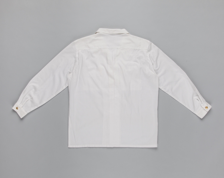 Image: flight attendant blouse: Qantas Airways