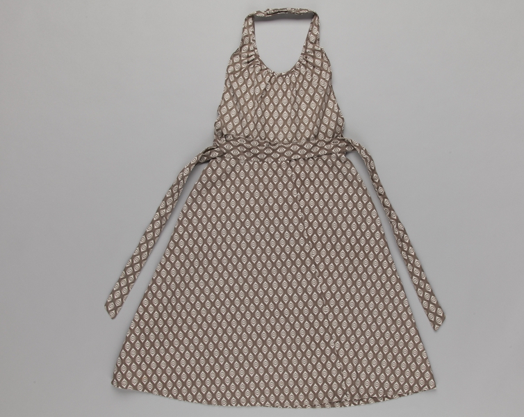 Image: flight attendant apron: Delta Air Lines