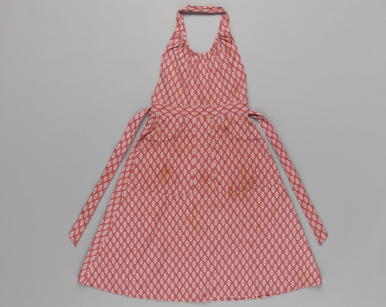 Image: flight attendant apron: Delta Air Lines