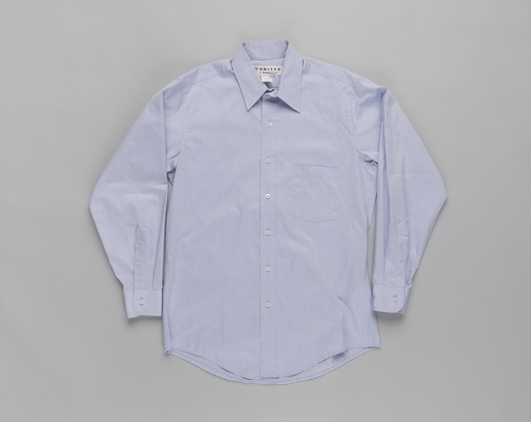 Image: flight attendant shirt (male): United Airlines