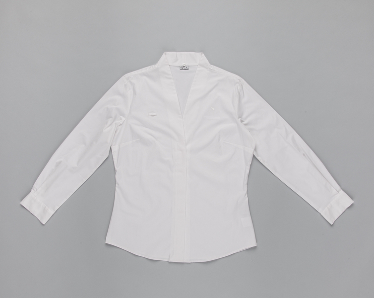 Image: flight attendant blouse: Qantas Airways