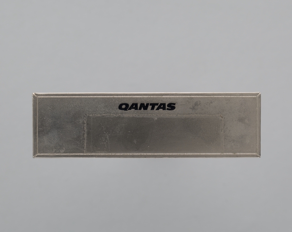 Name pin: Qantas Airways, sample