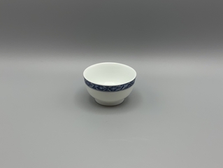 Image: sake cup: United Airlines