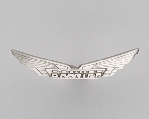 Image: flight officer wings: Braniff, Inc.