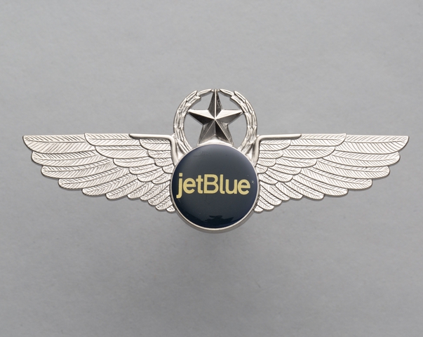 Flight officer wings: JetBlue Airways