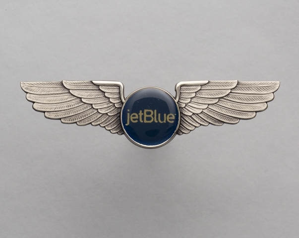 Flight officer wings: JetBlue Airways