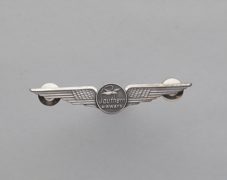 Image: flight officer wings: Southern Airways