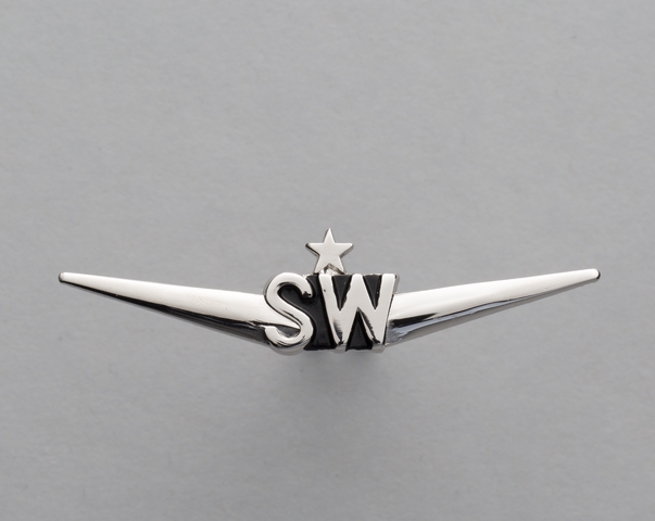 Flight officer wings: Southwest Airlines