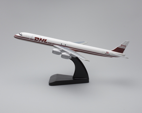 Model airplane: DHL Worldwide Express, Douglas DC-8-73F