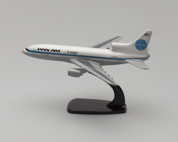 Model airplane: Pan American World Airways Cargo, Lockheed L-1011-500 TriStar Clipper Eagle