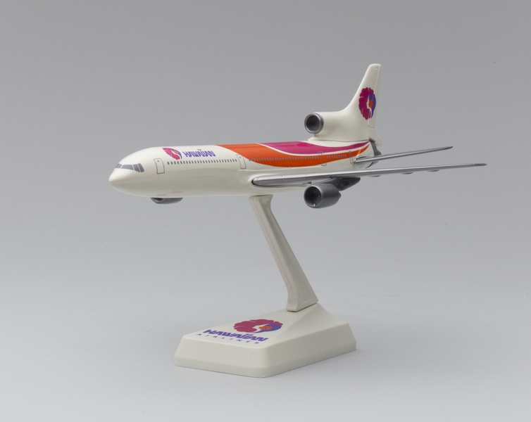 Image: model airplane: Hawaiian Airlines, Lockheed L-1011 TriStar
