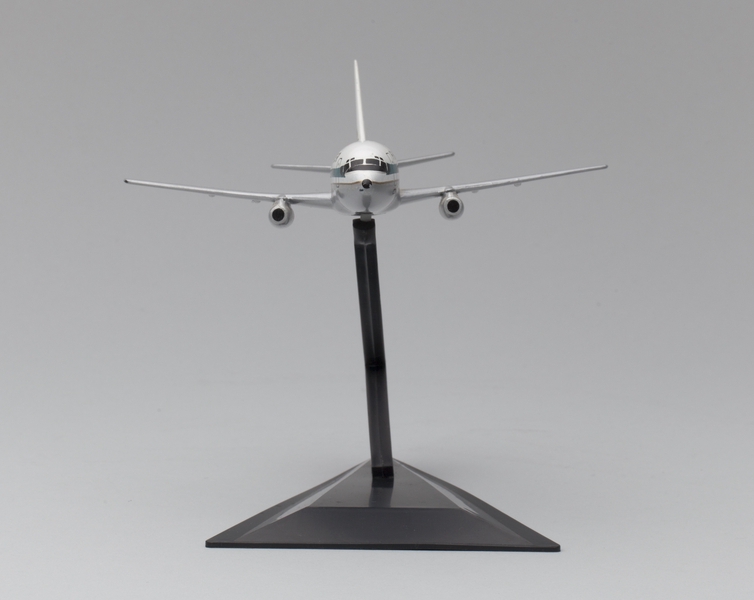 Image: model airplane: Frontier Airlines, Boeing 737-200