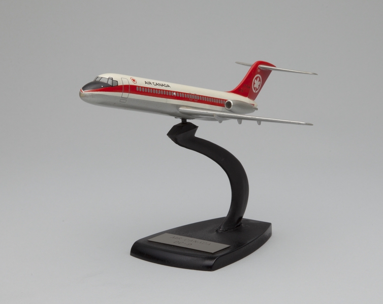Image: model airplane: Air Canada, Douglas DC-9