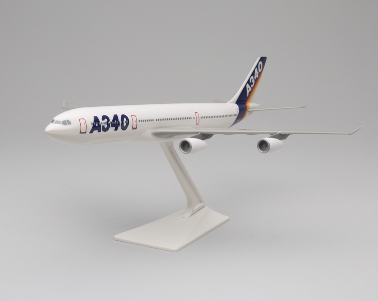 Image: model airplane: Airbus A340 (Project TA11)