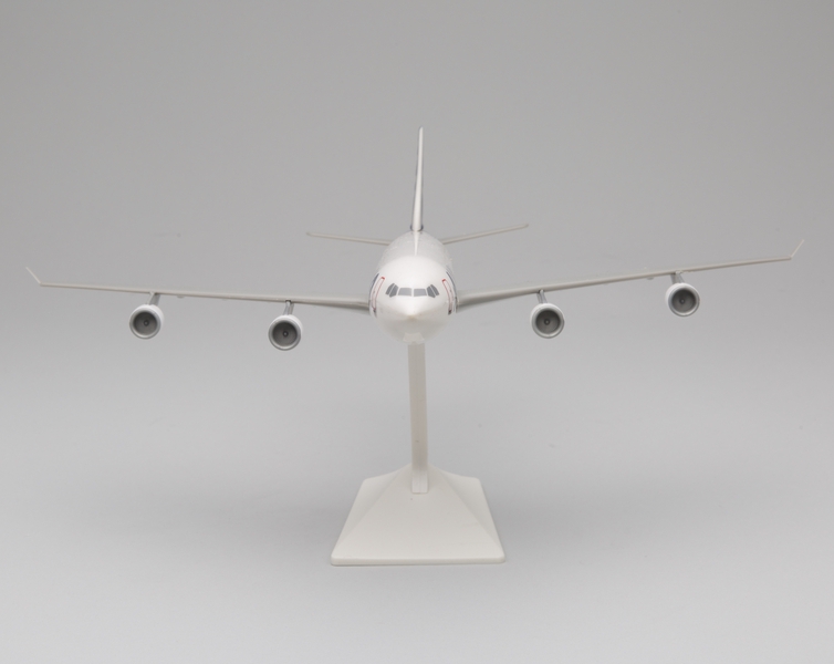 Image: model airplane: Airbus A340 (Project TA11)