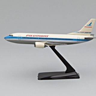 Image #1: model airplane: Piedmont Airlines, Boeing 737-300