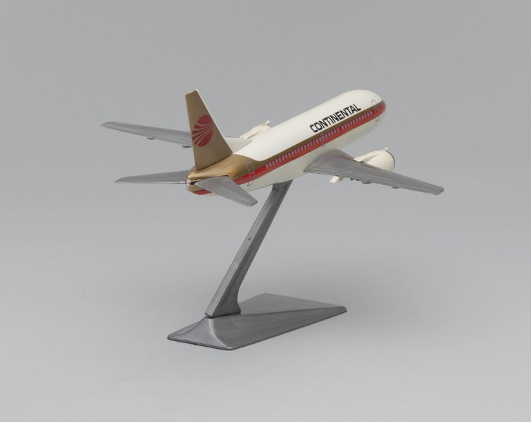 Image: model airplane: Continental Airlines, Boeing 737