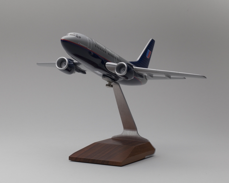 Image: model airplane: United Airlines, Boeing 737-500